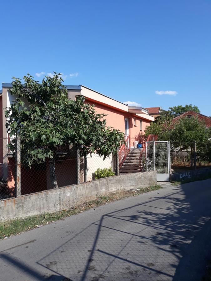Apartment Lazar & Marco Ποντγορίτσα Εξωτερικό φωτογραφία